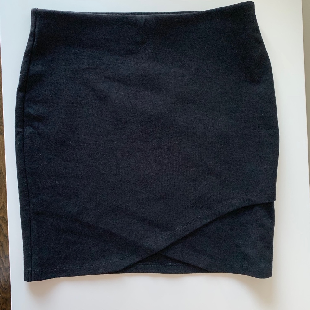 Aritzia Cross Skirt